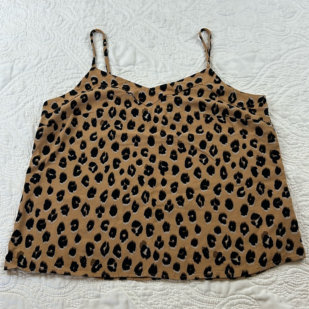 A NEW DAY leaped print cropped tank top women’s medium